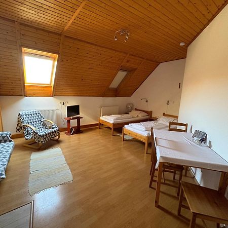 Haramia Csapszek Es Fogado Hotell Szombathely Eksteriør bilde